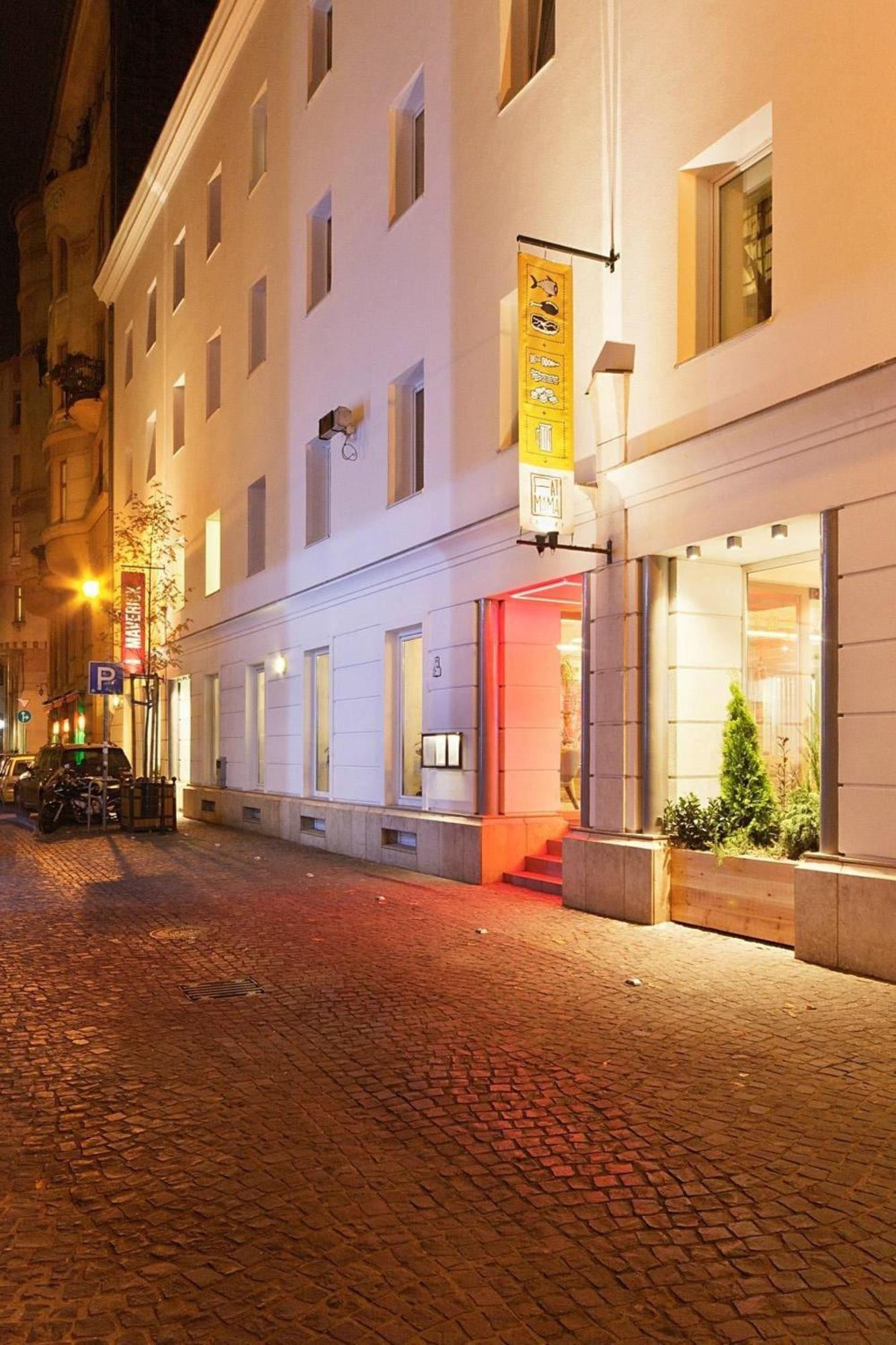 E41 - Trendy Boutique Apartments - Prime Spot By Bqa Budapest Eksteriør billede